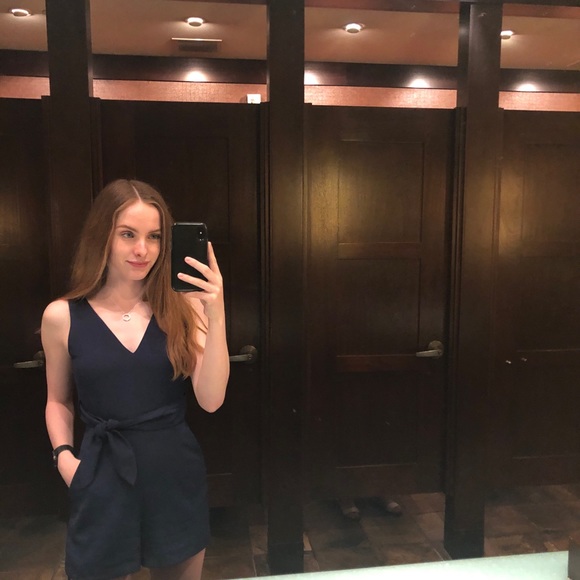 Meet your Posher, Julia - Picture 2 of 2